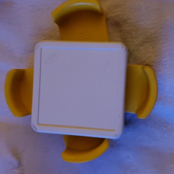 Little Tikes Playhouse Furniture Car Kitchenette, Table, Chairs,Picnic Table - Picture 6 of 9